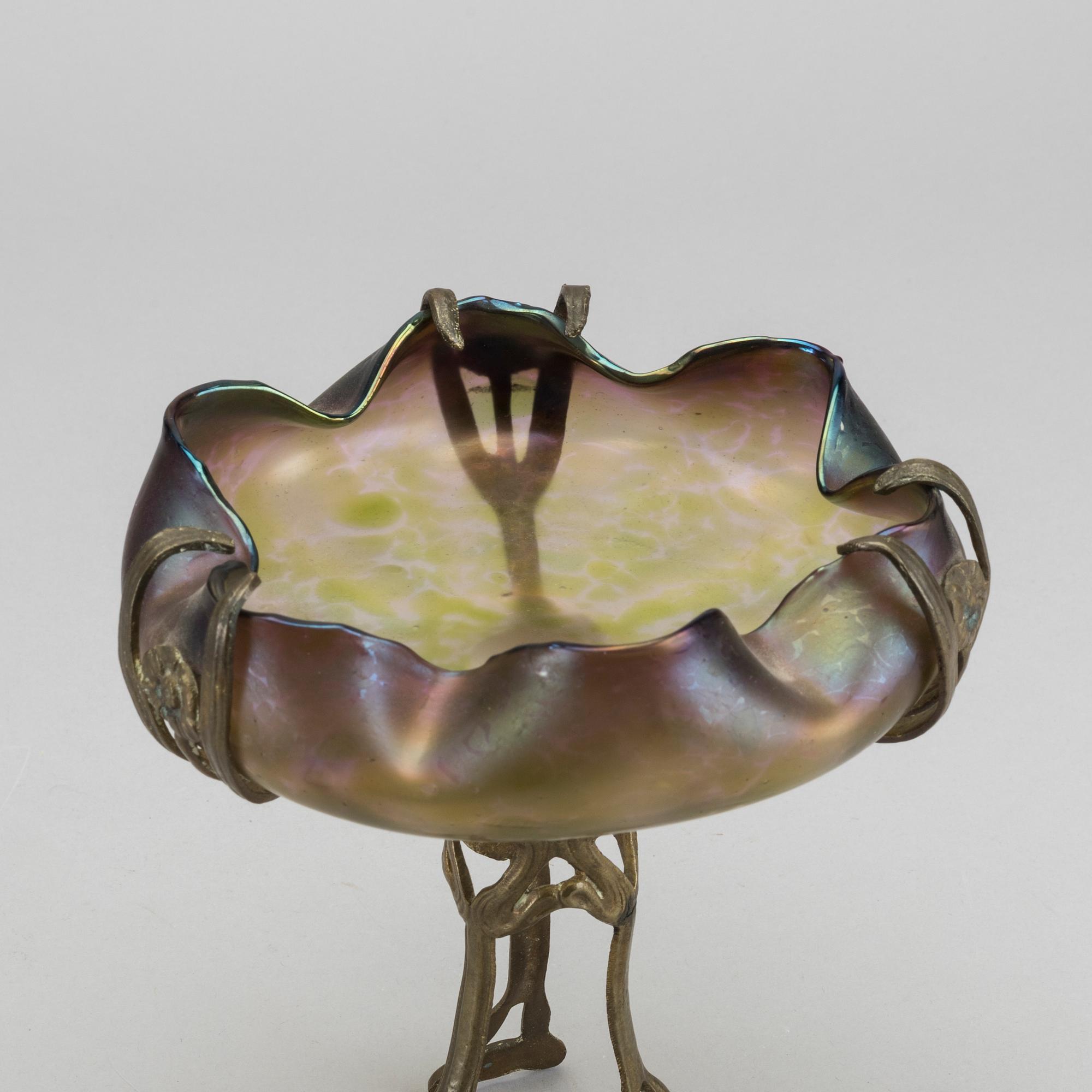 JOSEF RINDSKOPF & SÖHNE, a glass bowl on metal stand.