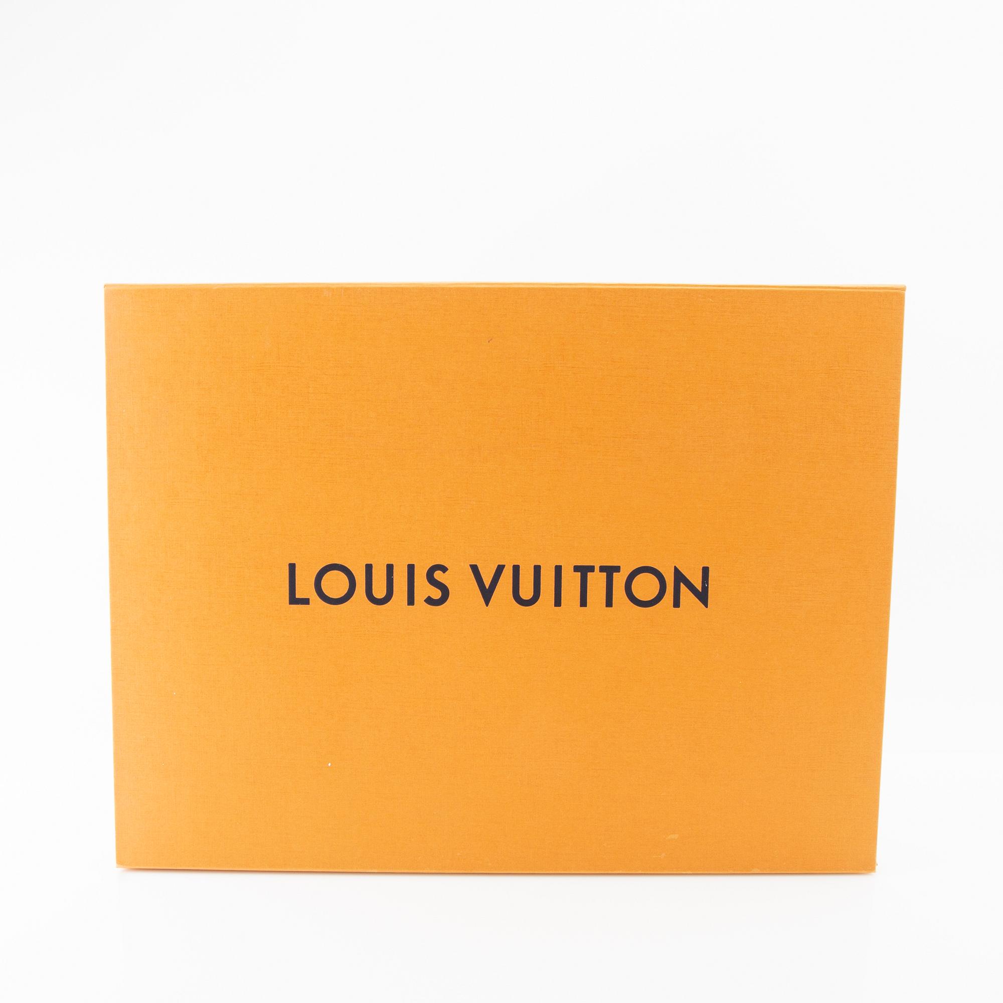 Louis Vuitton, Porte Documents Voyages Bag Macassar.