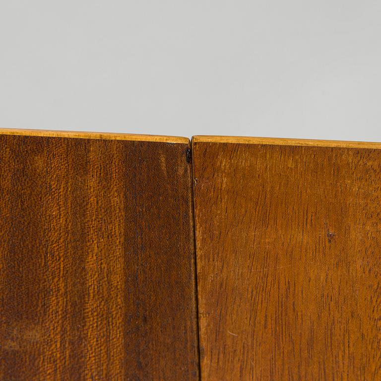 Alvar Aalto, A mid-20th Century '92' dining table for O.Y. Huonekalu-ja Rakennustyötehdas A.B.