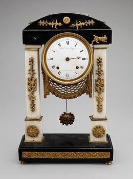 BORDSPENDYL, empire, John:Christ:Seiffert, Regensburg, Tyskland 1800-talets första fjärdedel.
