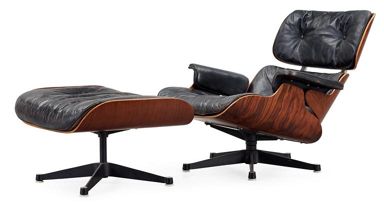 CHARLES & RAY EAMES "Lounge Chair and ottoman", Herman Miller, licenstillverkad Nordiska Kompaniet 1964.