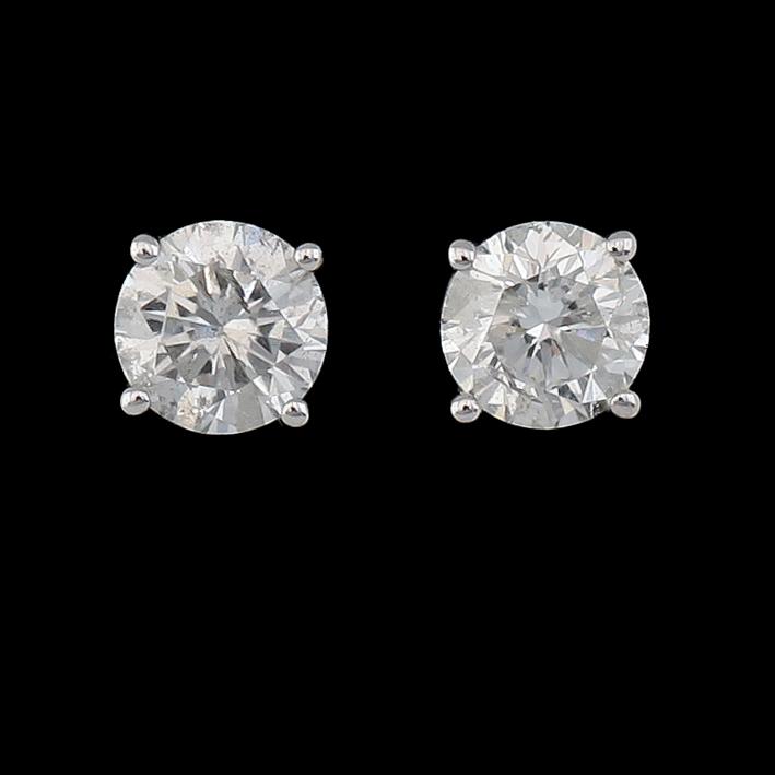 ÖRHÄNGEN, 1 par, 14K vitguld, briljantslipade diamanter tot ca 0.50 ct.