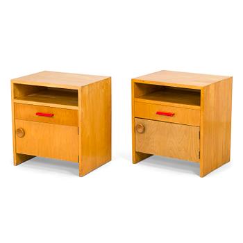 Aino Aalto, sängbord, 2 st, modell 170, O.Y. Huonekalu- ja Rakennustyötehdas A.B. 1940-tal.