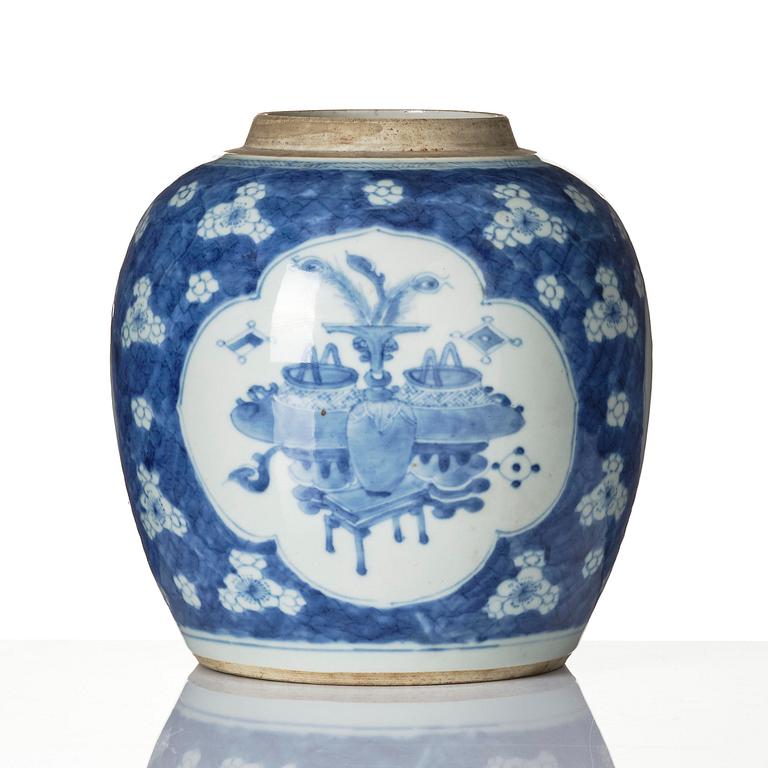 A blue and white jar, Qing dynasty, 18th century.