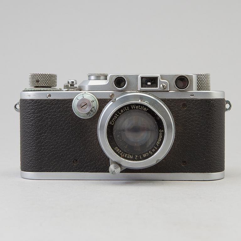 KAMERA, Leica III, nr 209389, 1936. Med Summar f=5 cm 1:2 nr 317280.