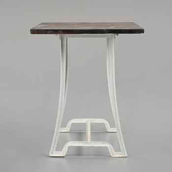 Carl Hörvik, trädgårdsmöbel, bord med 4 stolar för Stadshotellet Båstad eller Lindgården, Stockholm ca 1927-29.