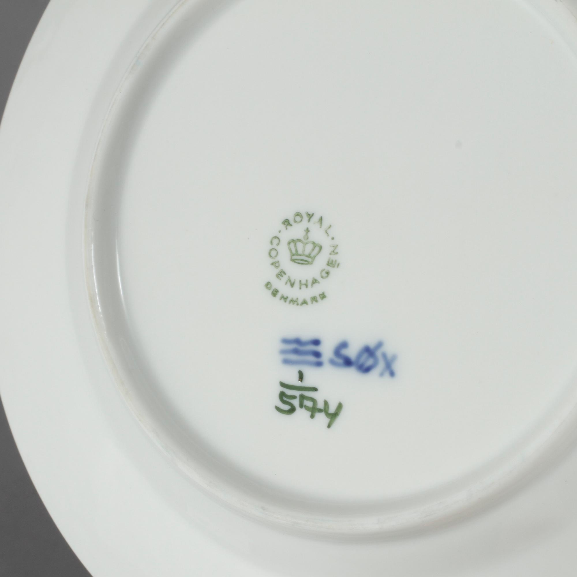 KAFFESERVISDELAR, 17 delar, porslin, "Musselmalet", Royal Copenhagen, 1900-talets andra hälft.