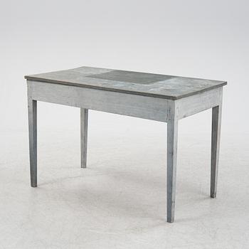Skrivbord, daterat 1834.