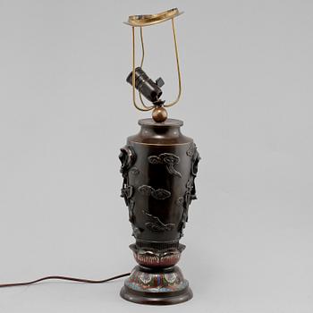 BORDSLAMPA, orientalisk, 1900-tal.