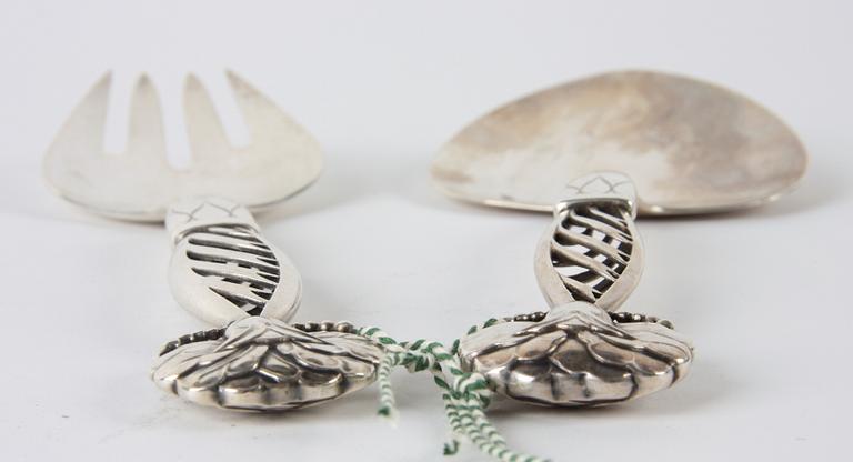 FISKSERVERINGSBESTICK, ett par, silver, Georg Jensen, Danmark 1928, svensk importstämpel.