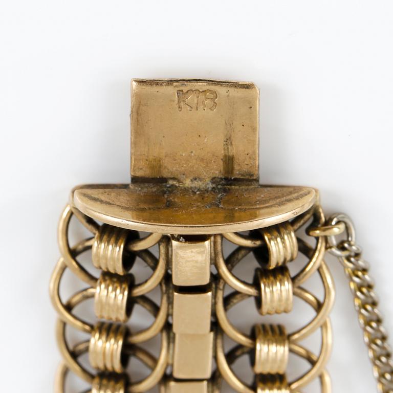 ARMBAND, guld 18K, stämplad karathalt, 1900-tal. Vikt ca 30,5 gram.