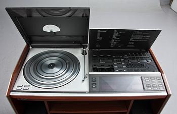 MUSIKMÖBEL, "Beocenter 7700", Bang & Olufsen, 1982 - 1986.