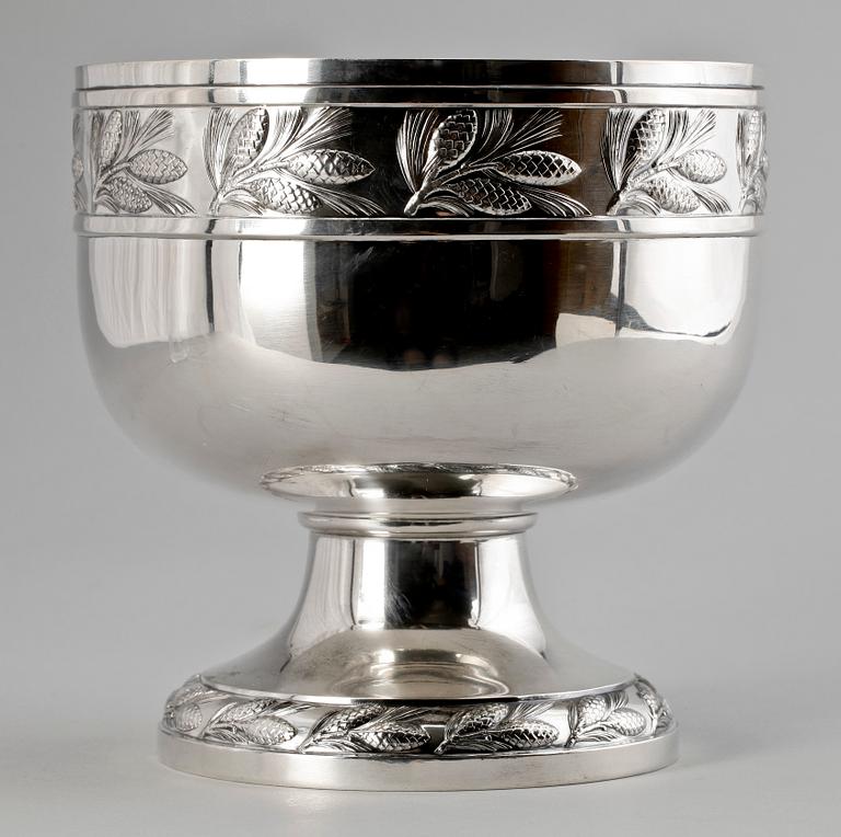 SKÅL, silver, CG Hallberg. Ca 680 gr.