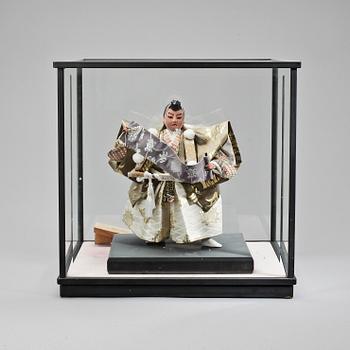 DOCKA I MONTER. Japan, 1900-talets senare hälft.
