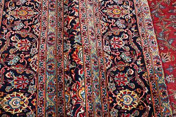 Matta, Keshan, ca 273 x 270 cm.