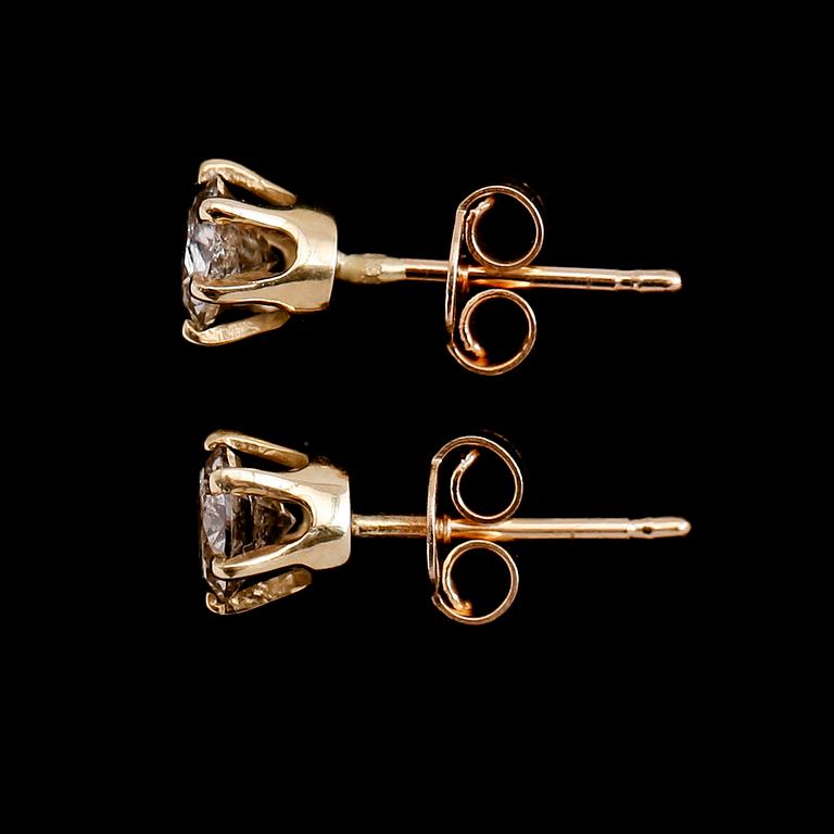 ÖRHÄNGEN, 1 par, 14 k guld, briljantslipade diamanter tot 0.92 ct.