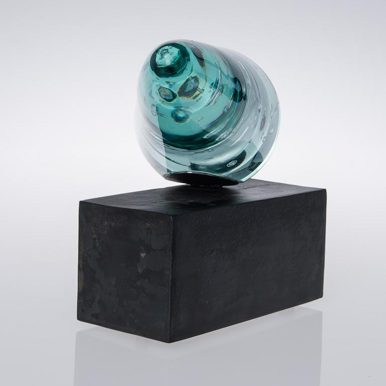 HEIKKI VIINIKAINEN, ART GLASS, "Komeetta" (The comet), 2014.