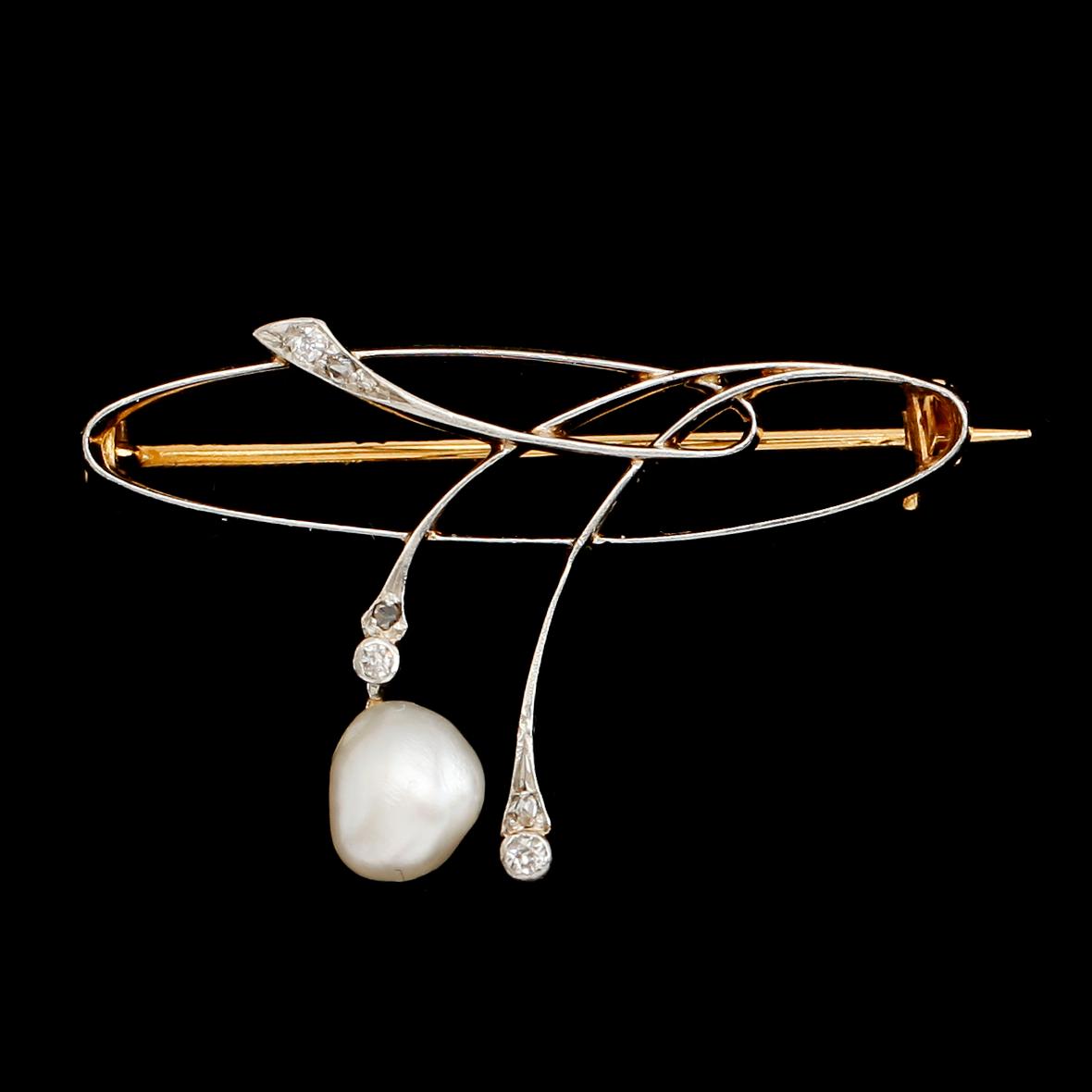 BROSCH, 18 k guld, orientpärla samt rosenstenar, jugend,  K.A. 1905.