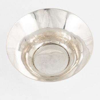 K Anderson, a 'Swedish Grace' silver bowl, Stockholm 1928.