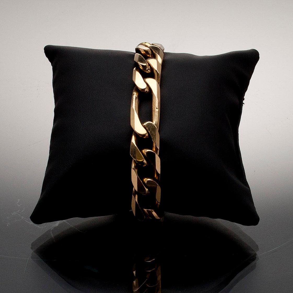 ARMBAND, guld 14 K, Italien, finska kontrollstämplar. Vikt 74 g.