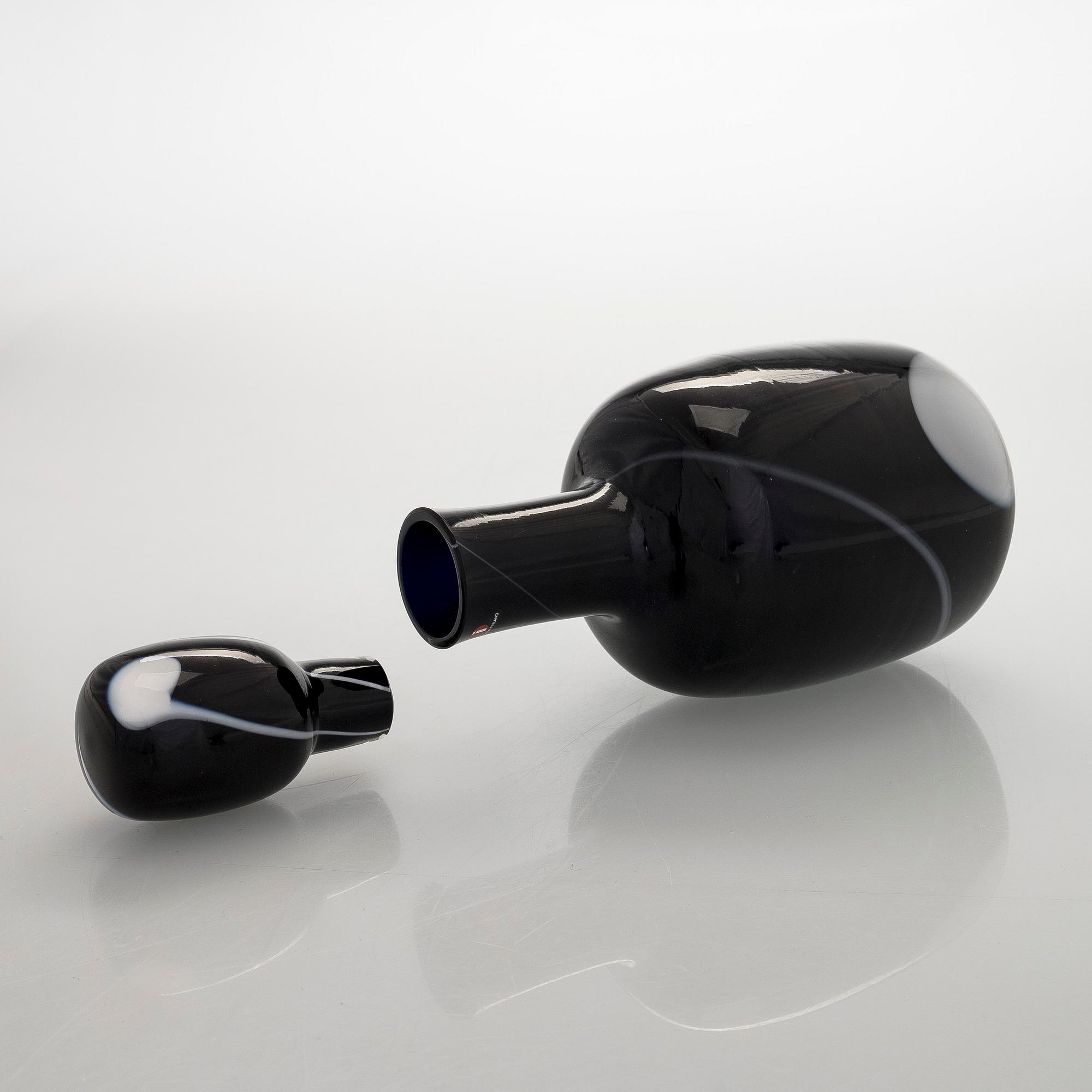 Timo Sarpaneva, a 'Blues' glass carafe, signed Timo Sarpaneva 5/1986.