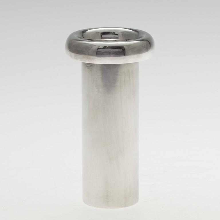 VAS, sterling silver, design Tapio Wirkkala 1990. Vikt 109 g.