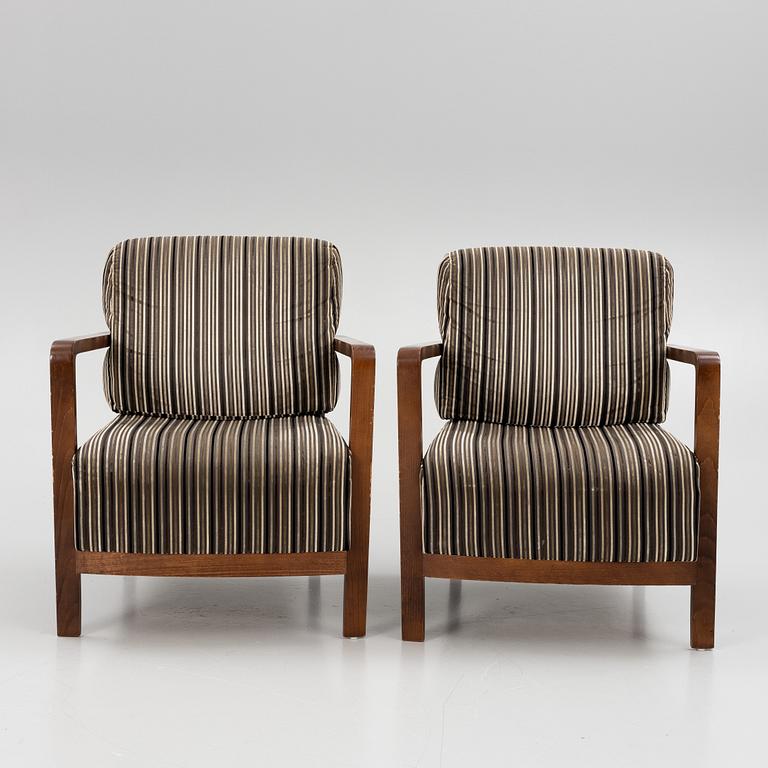 A pair of armchairs, Andreu World, Spain, 21st Century.