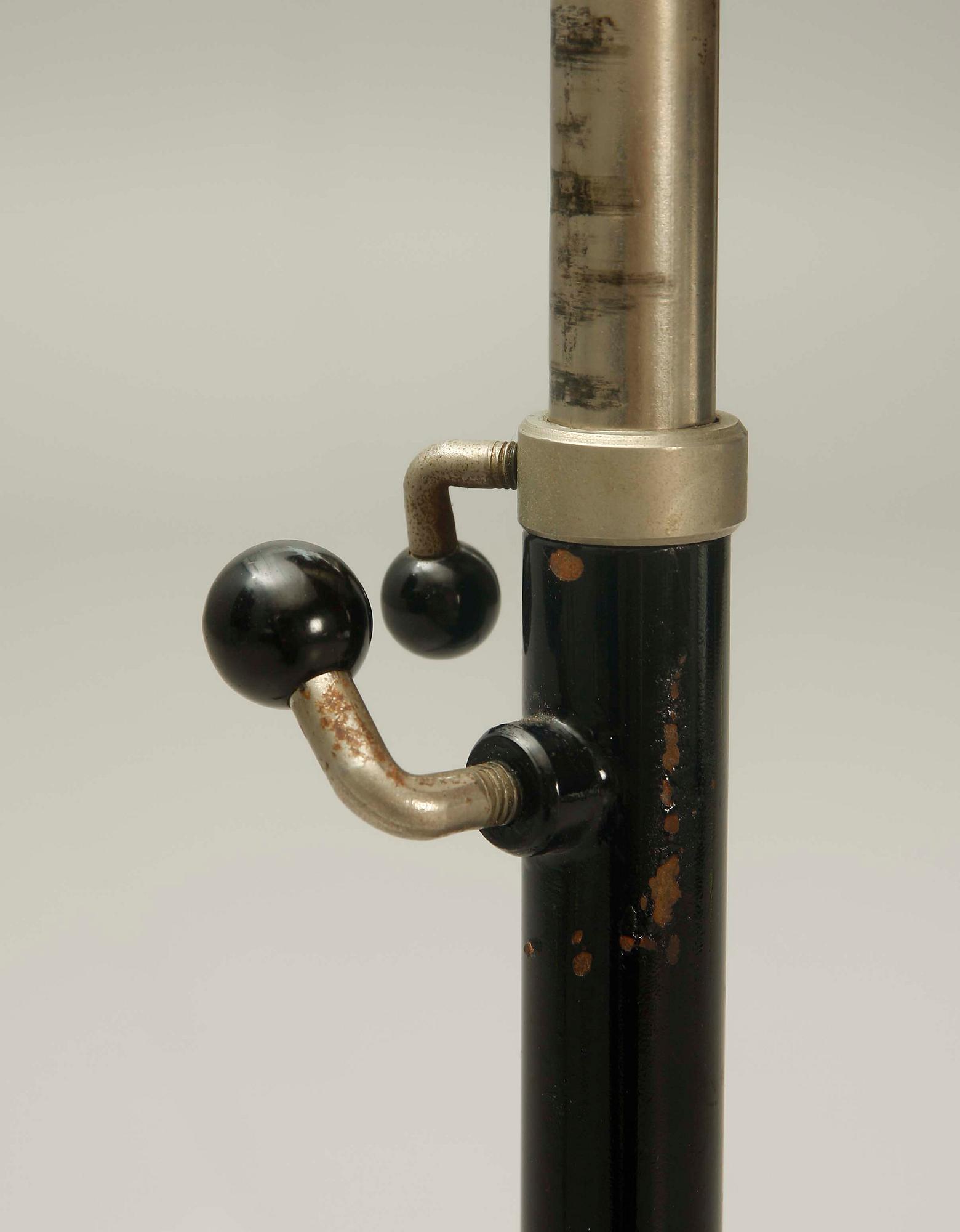 LÄSBORD. 1940/50-tal.