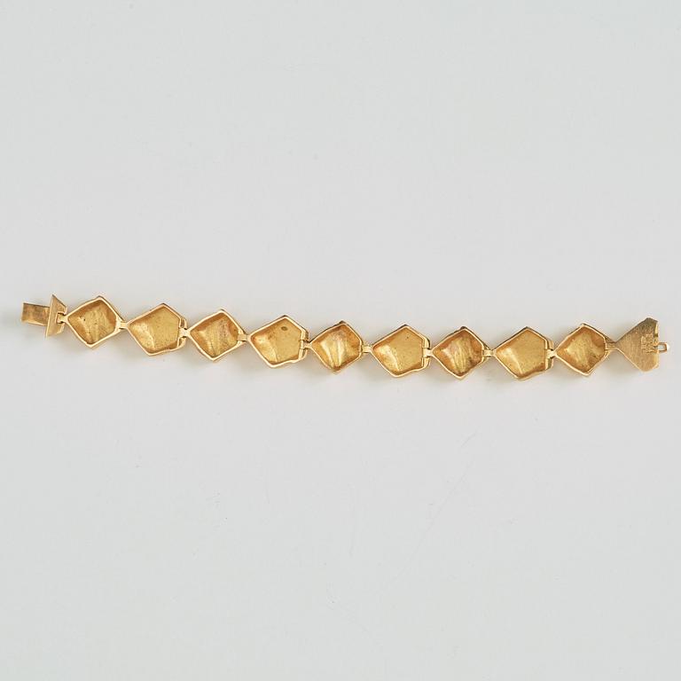 LAPPONIA, an 18k gold bracelet, Finland 1974.