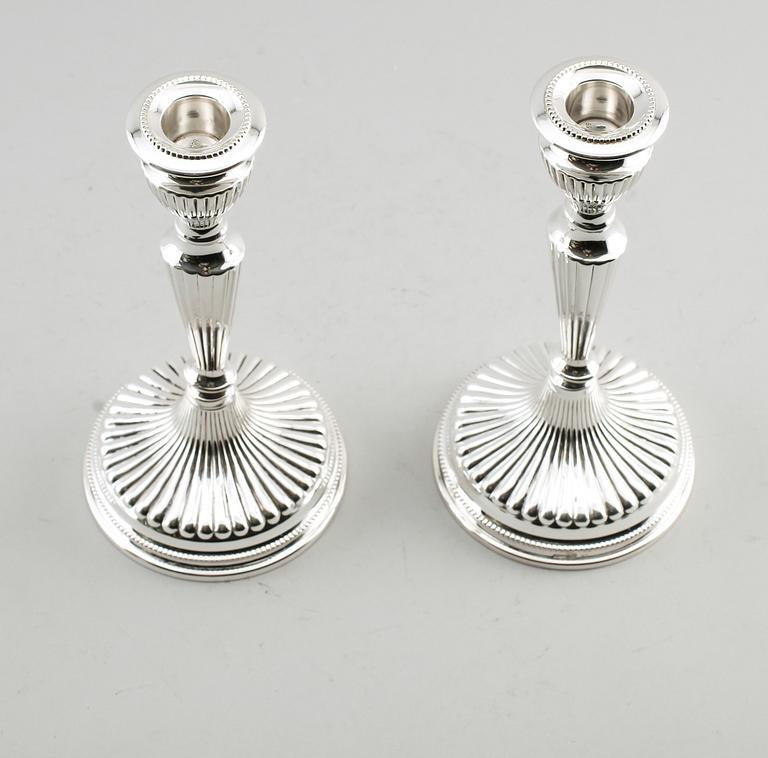LJUSSTAKAR, 1 par, silver, Finland, 1900-talets första hälft.