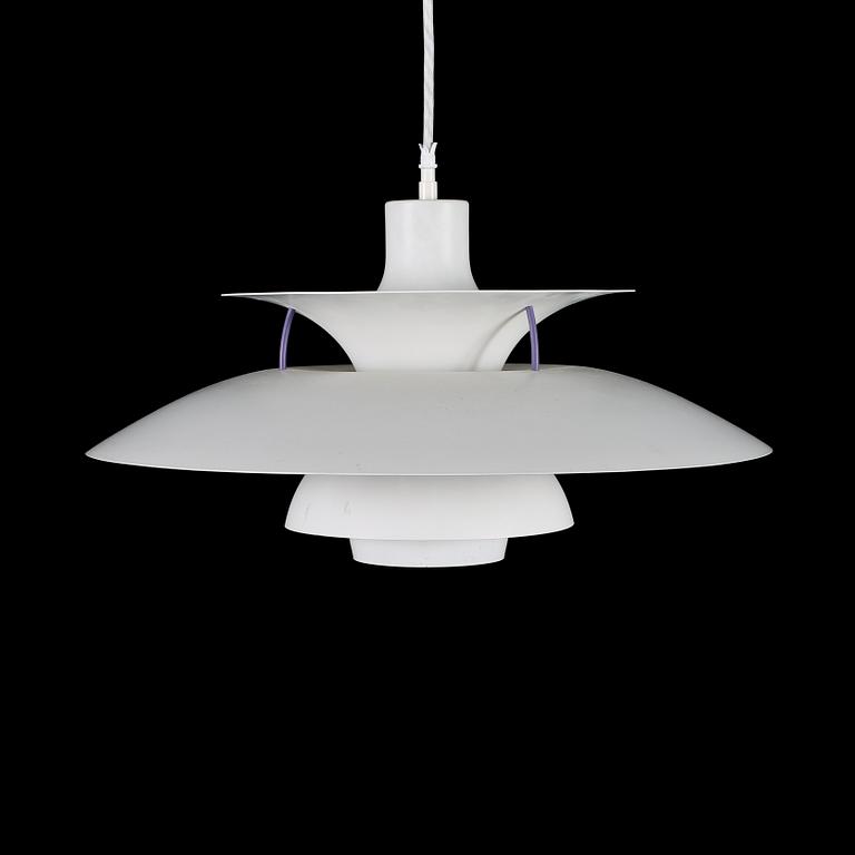 TAKLAMPA, PH-5, Poul Henningsen för Louis Poulsen, Danmark, 1900-talets andra hälft, höjd ca 27 cm.