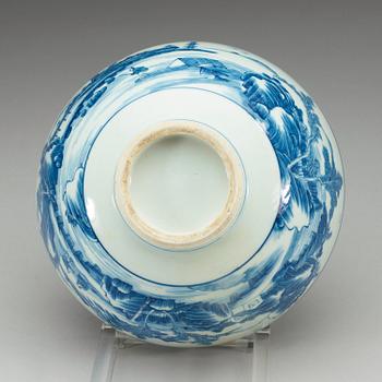 A blue and white bowl, Qing dynasty, Kangxi (1662-1722).