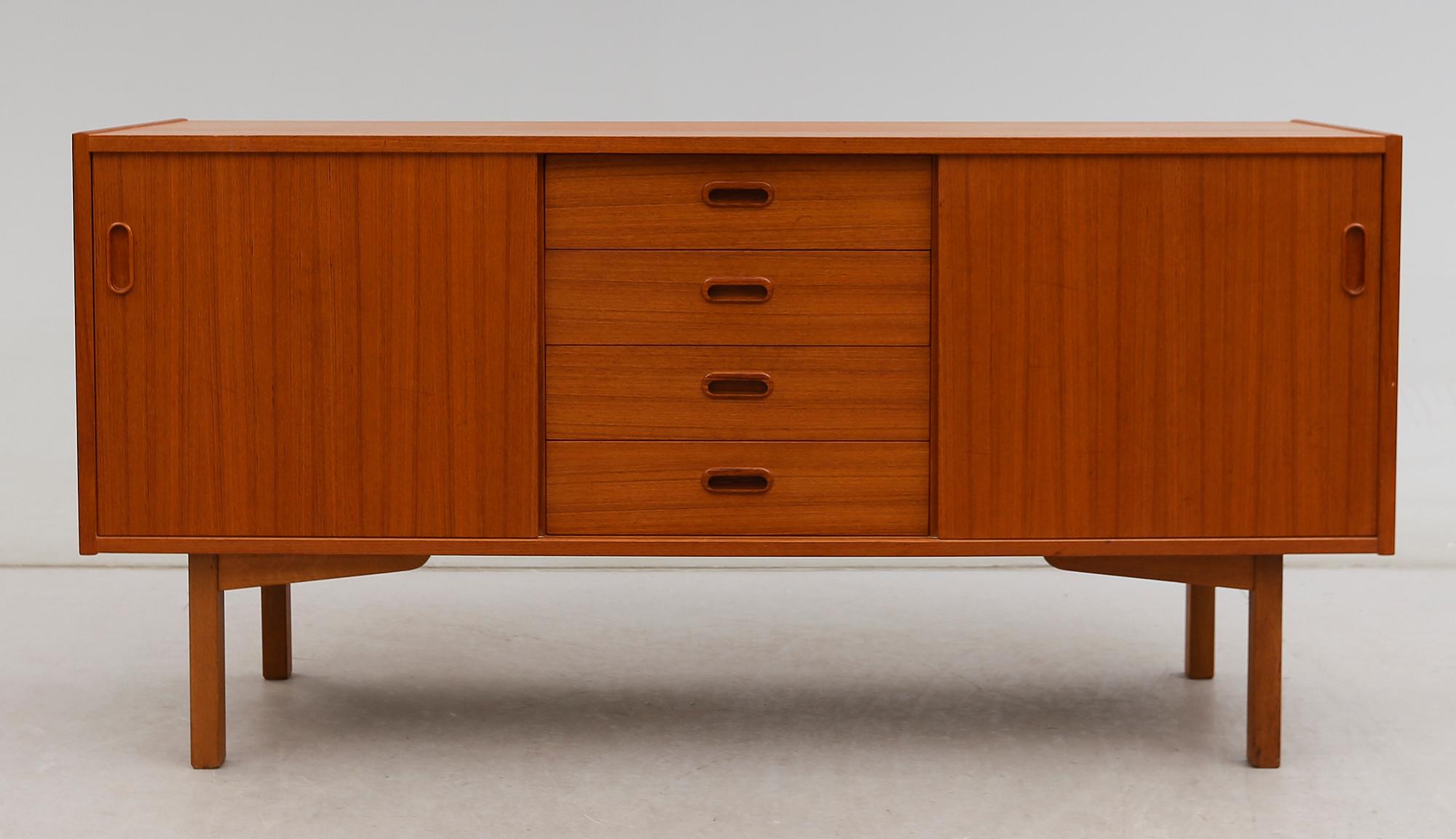 SIDEBOARD, 1900-talets andra hälft.