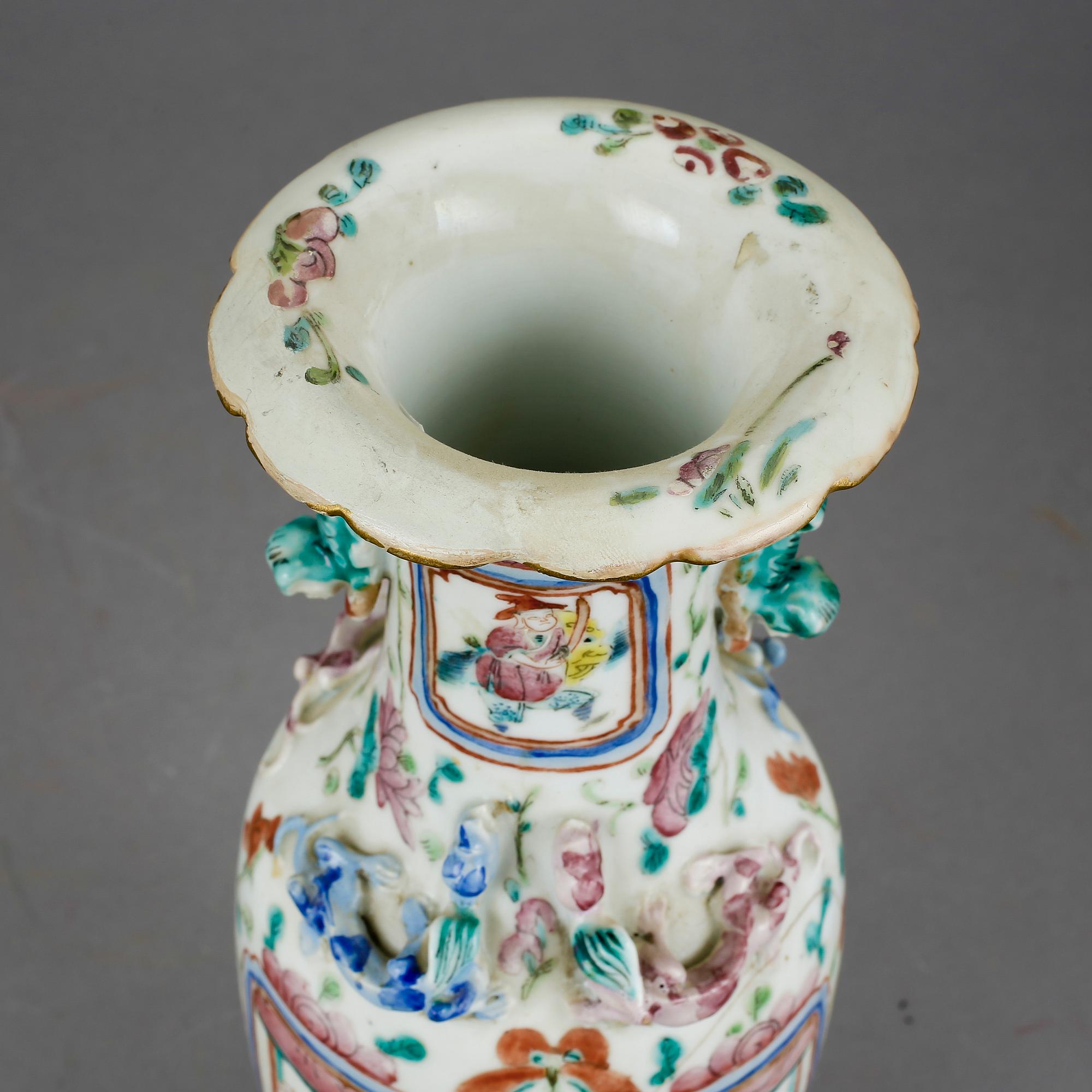 VAS, porslin, Kina, 1800-tal.