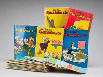 SERIETIDNINGAR, Kalle Anka & Co, 1951-1970 samt Walt Disney's serier, 45+16 st. Kvartettspel medföljer.