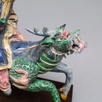 A CHINESE CLAY SCULPTURE, 20th century.