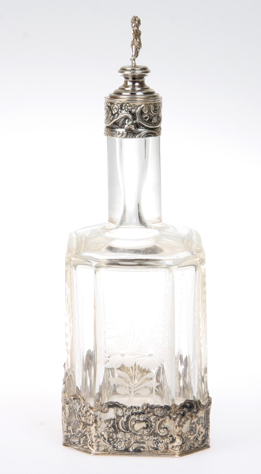 KARAFF, glas samt silver, C.G Hallberg, 1900-talets första hälft.