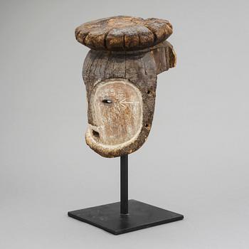 MASK, Afrikana. Fang, Gabon, 1900-tal.