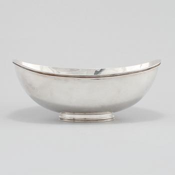 SKÅL, silver, svenska importstämplar, 1900-tal. Vikt 644 g.