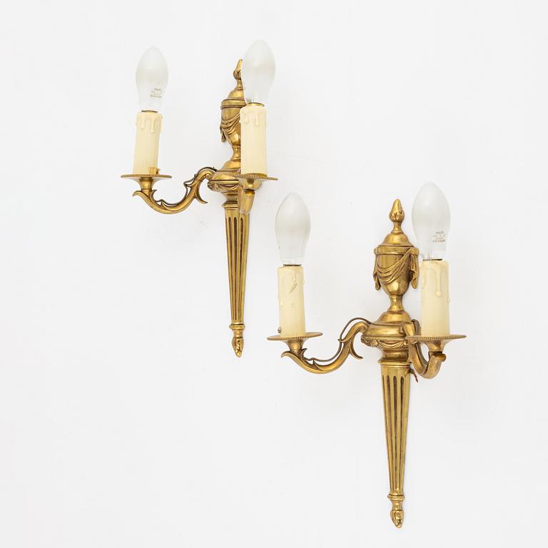 A pair of brass wall sconces, 20th Century.