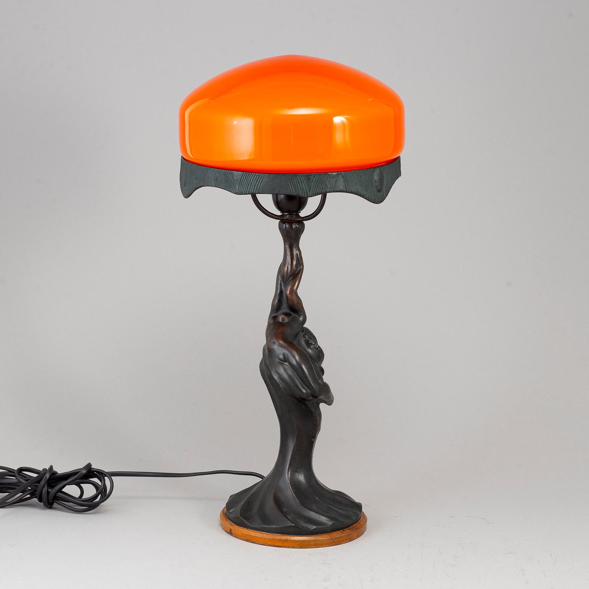 A HALVAR FRISENDAH bronze table lamp.