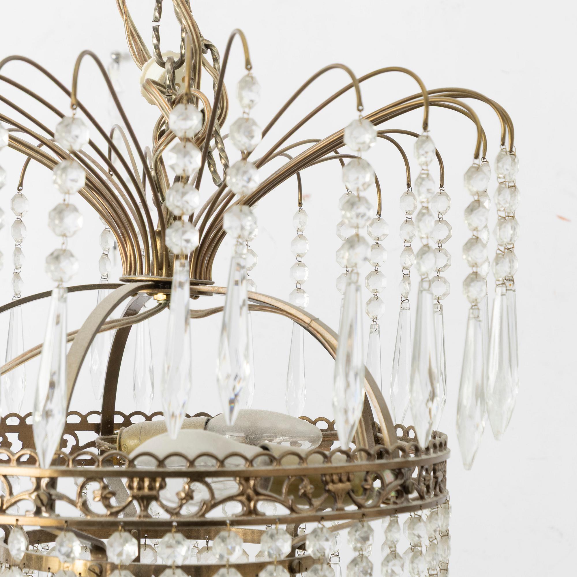 A Gustavian style chandelier, late 20th century.