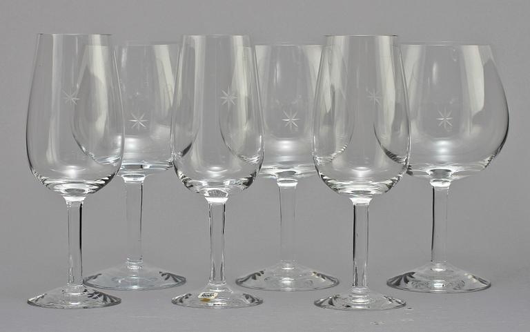 GLASSERVISDELAR, 14 st, "Bouquet", Signe Persson Melin, Kosta Boda, 1900-talets fjärde kvartal.