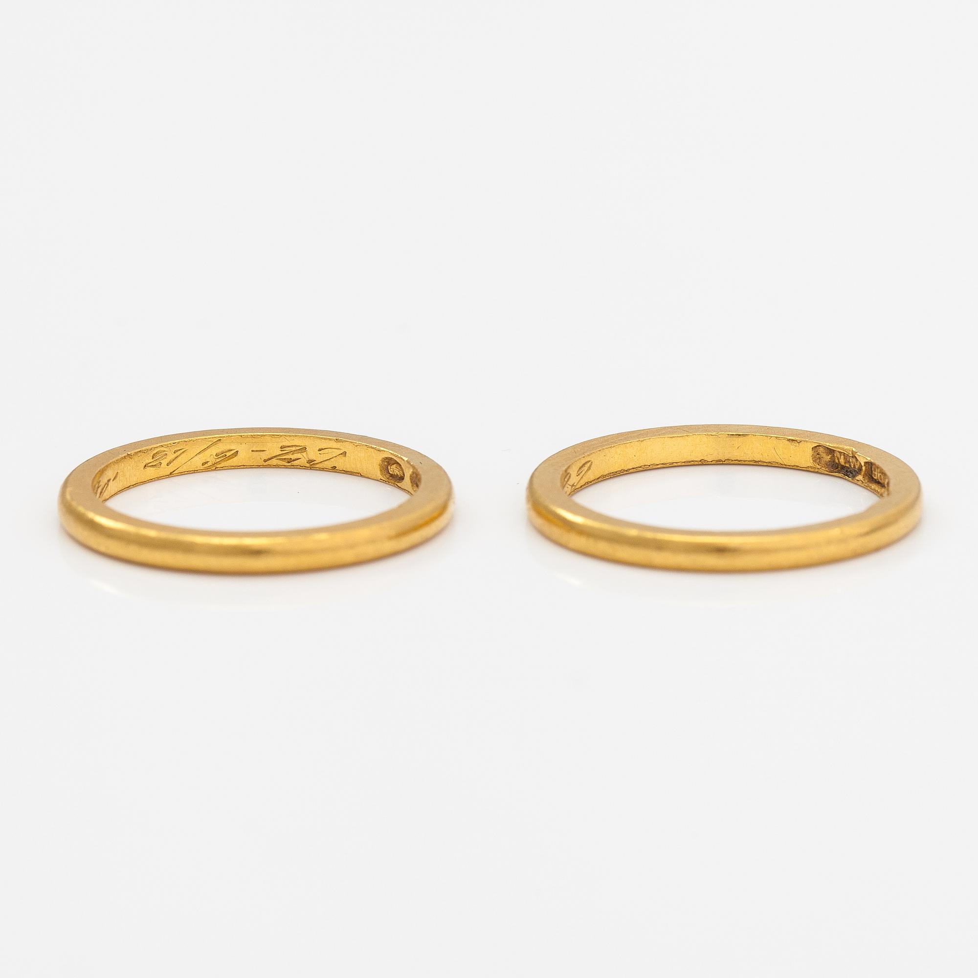 Sormuksia, 2 kpl, 969-kultaa. Westrback, Helsinki 1928 ja 1929.