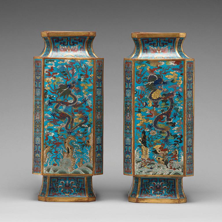 A pair of dragon and phoenix cloisonné vases , Qing dynasty with Qianlong four character mark.
