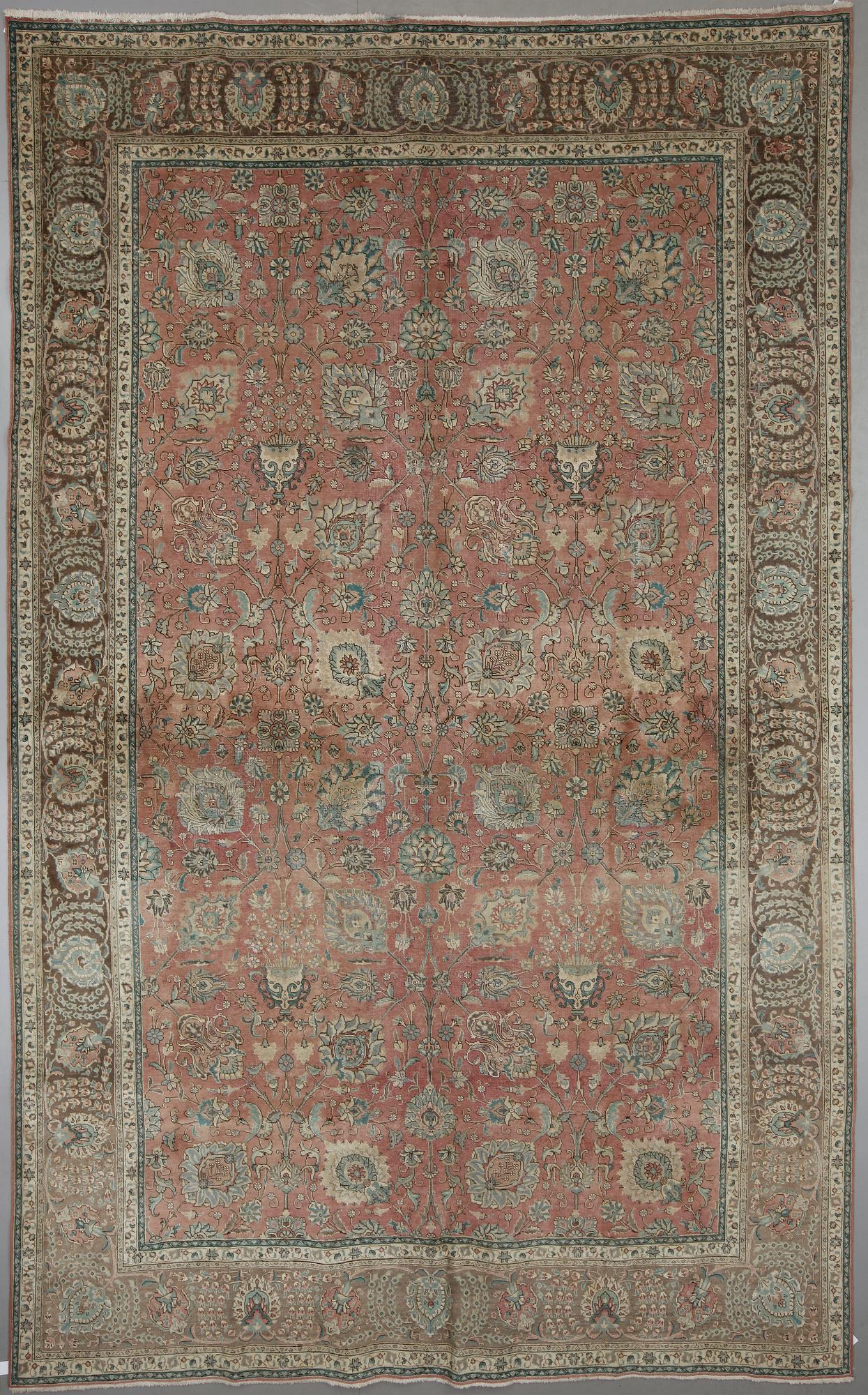 MATTA, orientalisk, ca ca 470x294 cm.