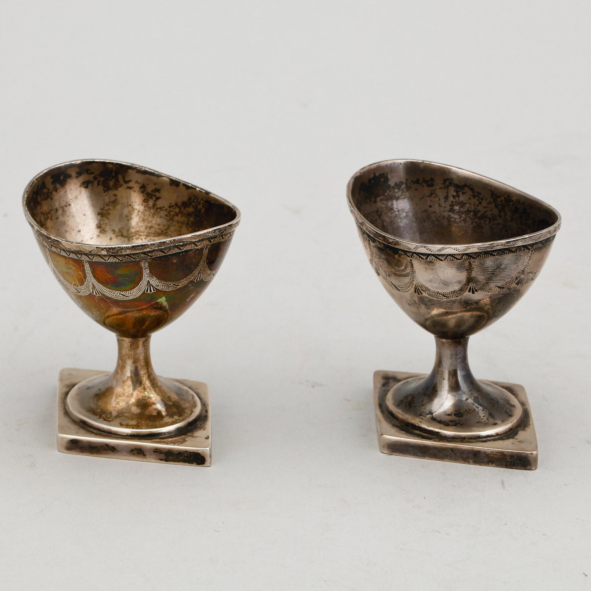 SALTKAR, ett par, sterlingsilver, Atelier Borgila Stockholm 1937. Total vikt ca 165 gram.