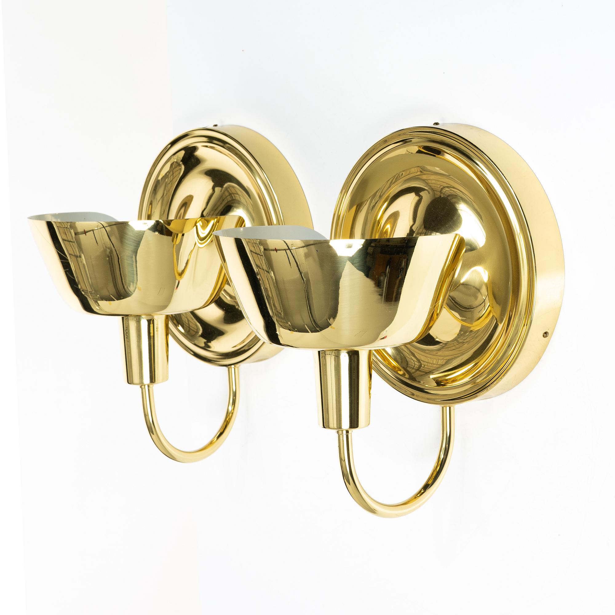 Josef Frank, Wall lamps, a pair, model 2389, Svenskt Tenn.