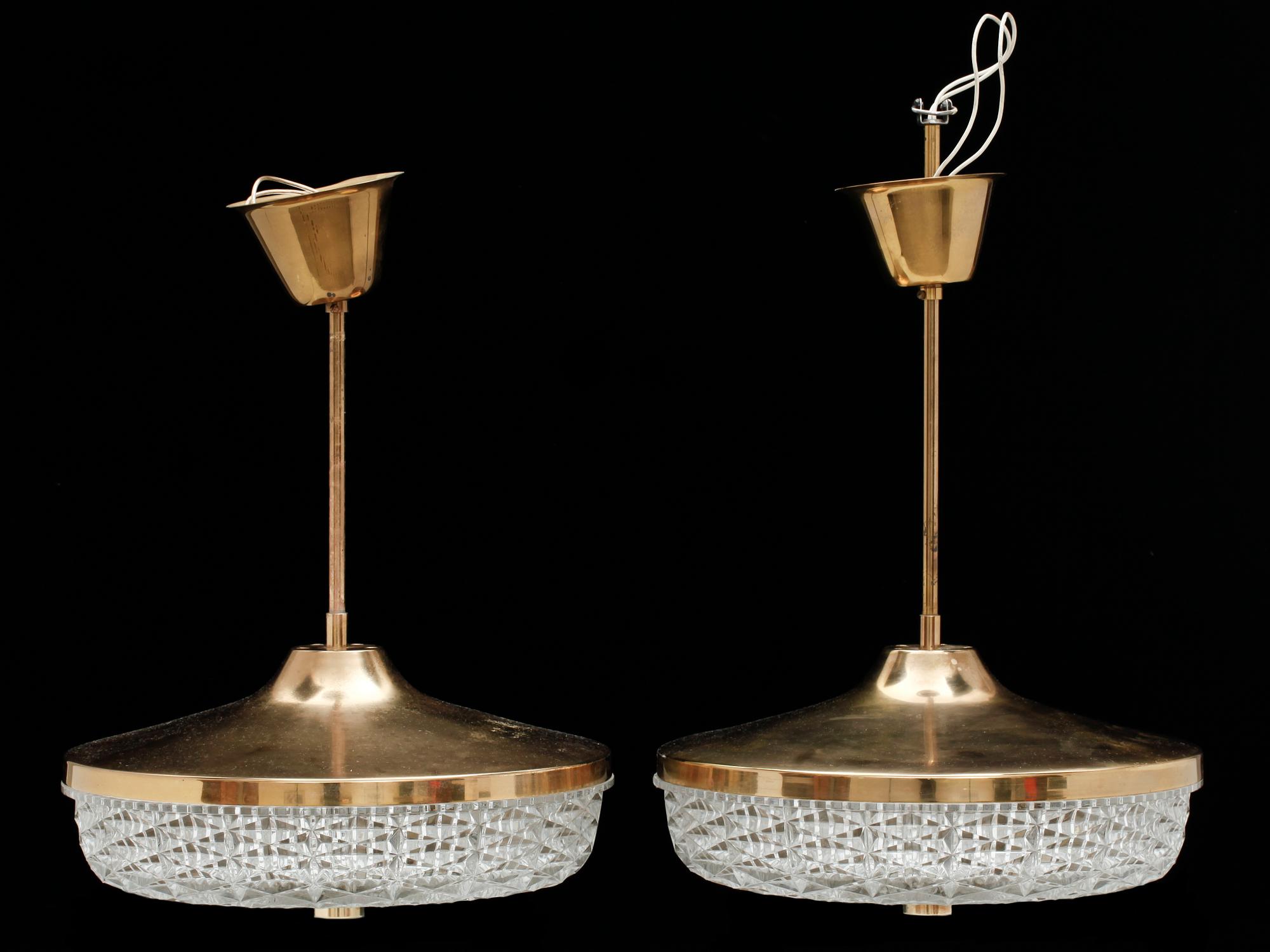 TAKARMATURER, 2 st, Orrefors, Carl Fagerlund. 1950/60-tal. Diam 31, h ca 47.