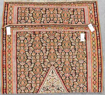 MATTA, semiantik/old Senneh kelim, ca 193 x 121,5 cm.